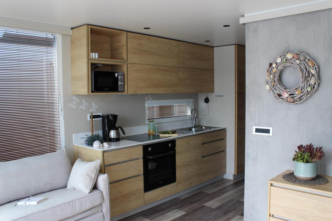 Floating House Bravia 호텔 포르토로즈 외부 사진