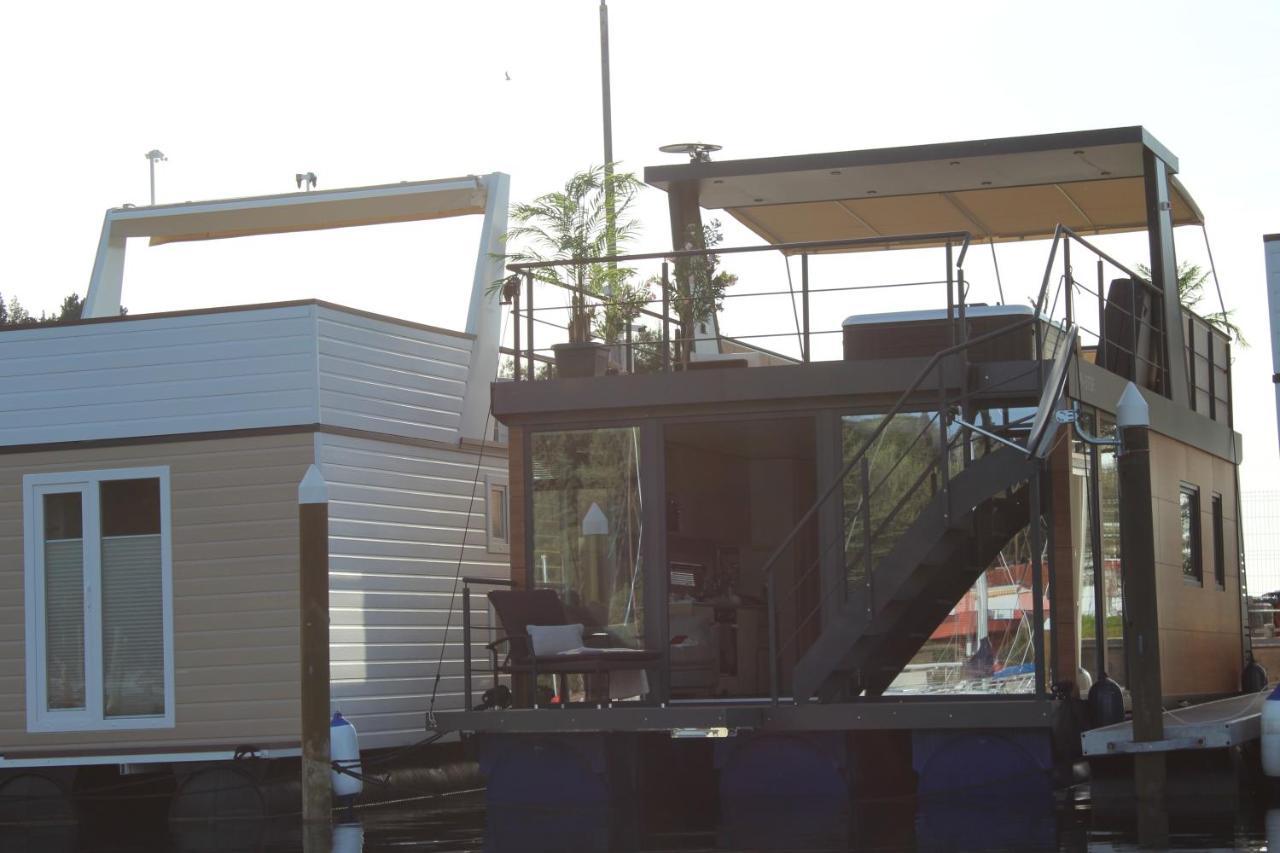 Floating House Bravia 호텔 포르토로즈 외부 사진